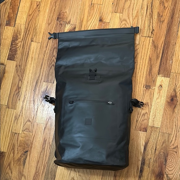 Sweaty Betty Black Cycling Backpack - Picture 10 of 12